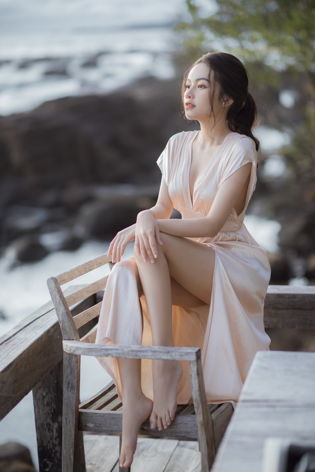 9x xinh đẹp Hà Nội biến tấu lạ mắt với trang phục họa tiết dân tộc - 9 9x xinh đẹp Hà Nội biến tấu lạ mắt với trang phục họa tiết dân tộc - 9
