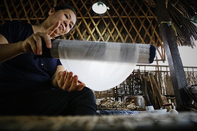 Làm giàu từ nghề bánh tráng truyền thống ở Sài Gòn - 7 Làm giàu từ nghề bánh tráng truyền thống ở Sài Gòn - 7