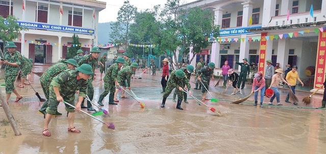 Ngành Giáo dục Nghệ An thiệt hại hơn 15 tỷ đồng do mưa lũ - 9 Ngành Giáo dục Nghệ An thiệt hại hơn 15 tỷ đồng do mưa lũ - 9