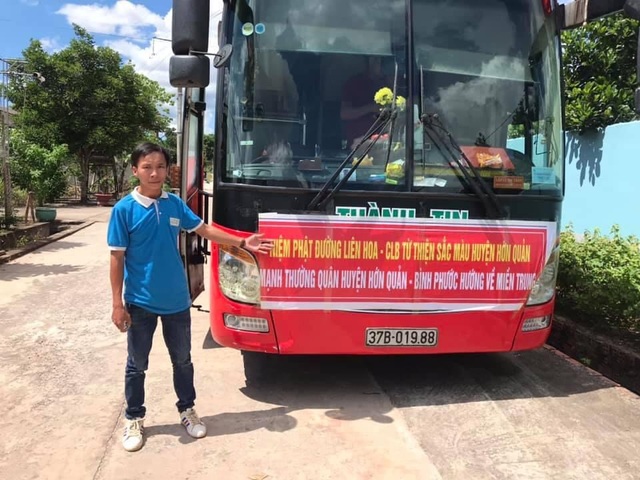 Bạn trẻ Bình Phước quyên góp gần 4,4 tỷ đồng hỗ trợ người dân vùng lũ - 6 Bạn trẻ Bình Phước quyên góp gần 4,4 tỷ đồng hỗ trợ người dân vùng lũ - 6
