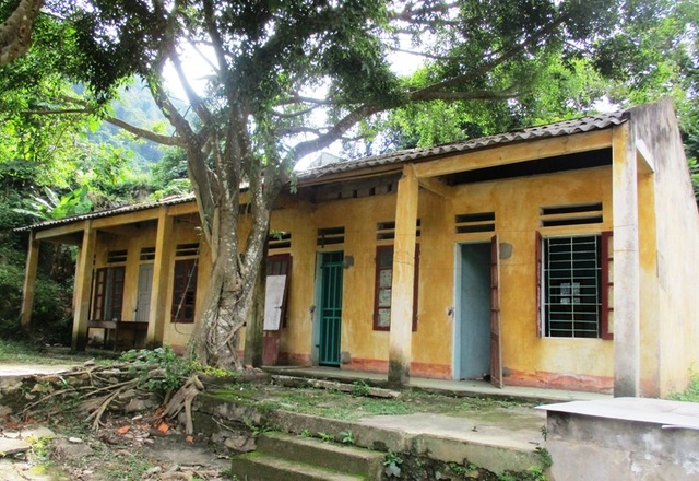 Trường xuống cấp nghiêm trọng, hơn 160 học sinh phải di dời - 1 Trường xuống cấp nghiêm trọng, hơn 160 học sinh phải di dời - 1