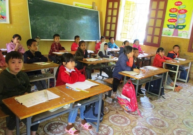 Trường xuống cấp nghiêm trọng, hơn 160 học sinh phải di dời - 7 Trường xuống cấp nghiêm trọng, hơn 160 học sinh phải di dời - 7