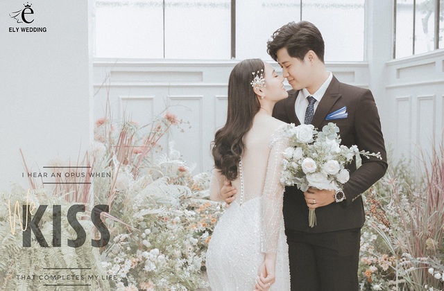 “Mỹ nhân kiếm chém” Minh Hằng bất ngờ khoe ảnh cưới, chuẩn bị lập gia đình - 7 “Mỹ nhân kiếm chém” Minh Hằng bất ngờ khoe ảnh cưới, chuẩn bị lập gia đình - 7