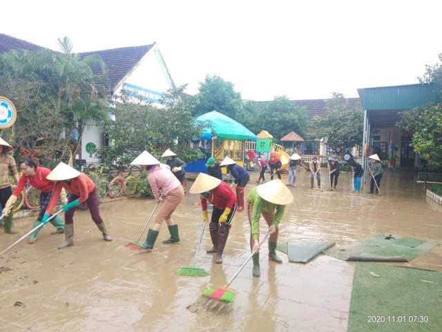 Ngành Giáo dục Nghệ An thiệt hại hơn 15 tỷ đồng do mưa lũ - 10 Ngành Giáo dục Nghệ An thiệt hại hơn 15 tỷ đồng do mưa lũ - 10