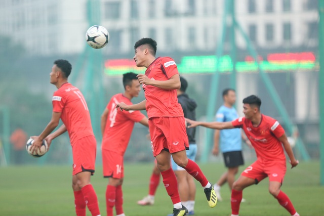 Tuyển thủ U22 Việt Nam thừa nhận gặp khó với kỹ thuật cơ bản - 2 Tuyển thủ U22 Việt Nam thừa nhận gặp khó với kỹ thuật cơ bản - 2