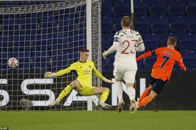HLV Solskjaer thất vọng não nề sau trận thua sốc của Man Utd - 1 HLV Solskjaer thất vọng não nề sau trận thua sốc của Man Utd - 1