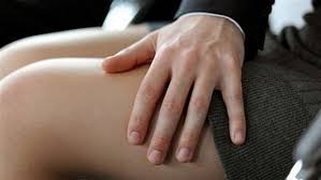 Tài xế beCar mở phim đồi truỵ, sàm sỡ nữ khách có thể bị xử lý hình sự? - 1 Tài xế beCar mở phim đồi truỵ, sàm sỡ nữ khách có thể bị xử lý hình sự? - 1