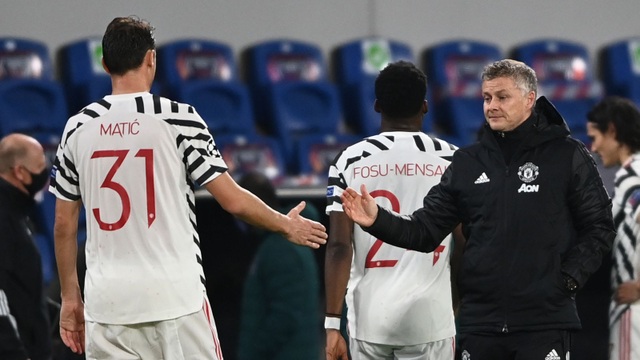 Man Utd thua tủi hổ trên sân của Buyuksehir - 2 Man Utd thua tủi hổ trên sân của Buyuksehir - 2