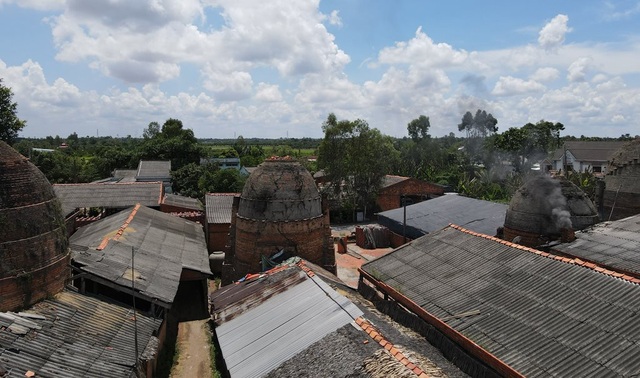 Kêu gọi đầu tư 3.500 tỷ đồng phát triển du lịch tại “vương quốc” gạch gốm - 2 Kêu gọi đầu tư 3.500 tỷ đồng phát triển du lịch tại “vương quốc” gạch gốm - 2