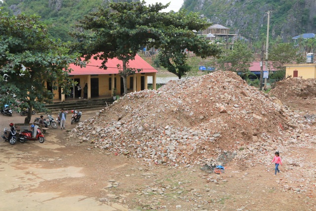 Vụ doanh nghiệp “hứa” xây trường nhưng chưa khởi công: Hè năm 2021 sẽ xong? - 3 Vụ doanh nghiệp “hứa” xây trường nhưng chưa khởi công: Hè năm 2021 sẽ xong? - 3