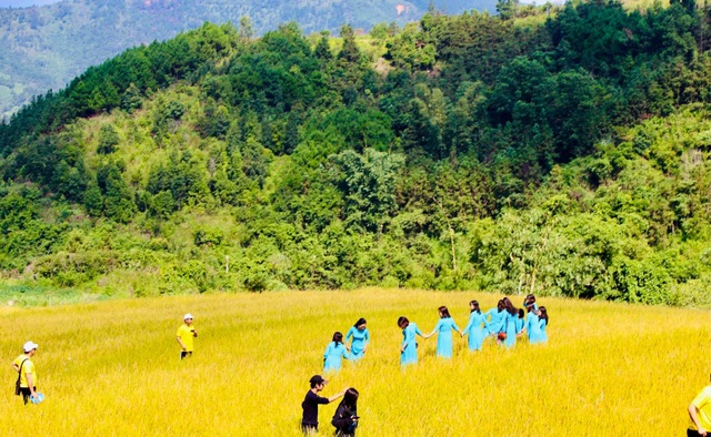 Rộn ràng Tuần Văn hóa - Du lịch và lễ khai Hội Mùa vàng Bình Liêu 2020 - 5 Rộn ràng Tuần Văn hóa - Du lịch và lễ khai Hội Mùa vàng Bình Liêu 2020 - 5