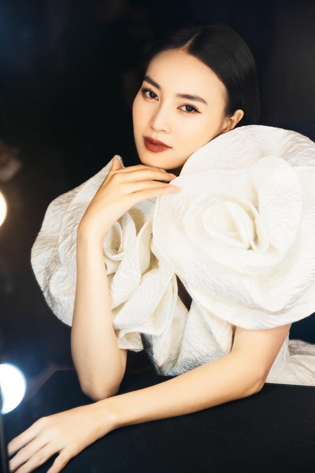 Sau nhiều sóng gió đời tư, Hồ Ngọc Hà, Thu Quỳnh, Quế Vân tim vui trở lại - 12 Sau nhiều sóng gió đời tư, Hồ Ngọc Hà, Thu Quỳnh, Quế Vân tim vui trở lại - 12