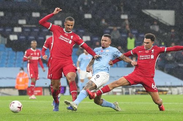 Man City 1-1 Liverpool: De Bruyne missed a penalty - 11