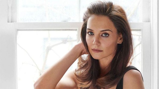 Sau 8 năm ly hôn Tom Cruise, Katie Holmes đã làm mới mình như thế nào? - 4 Sau 8 năm ly hôn Tom Cruise, Katie Holmes đã làm mới mình như thế nào? - 4