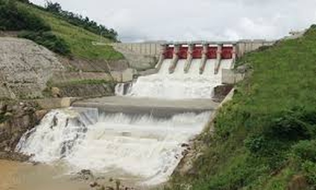Loạt đề xuất về thủy điện sau biến đổi thời tiết cực đoan - 2 Loạt đề xuất về thủy điện sau biến đổi thời tiết cực đoan - 2