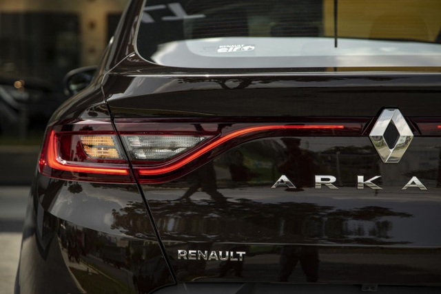 Renault Kaptur và Arkana sẵn sàng chinh phục khách hàng lái thử - 5 Renault Kaptur và Arkana sẵn sàng chinh phục khách hàng lái thử - 5