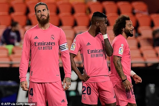 HLV Zidane nhận sai sau khi Real Madrid thua đậm Valencia - 2 HLV Zidane nhận sai sau khi Real Madrid thua đậm Valencia - 2
