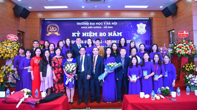 Khoa Điều dưỡng – Hộ sinh ĐH Y Hà Nội phấn đấu trở thành ĐH Điều Dưỡng - 3 Khoa Điều dưỡng – Hộ sinh ĐH Y Hà Nội phấn đấu trở thành ĐH Điều Dưỡng - 3