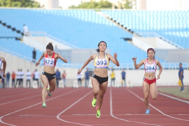 “Nữ hoàng tốc độ” Tú Chinh phá kỷ lục SEA Games 30 - 1 “Nữ hoàng tốc độ” Tú Chinh phá kỷ lục SEA Games 30 - 1