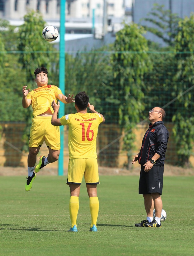 U22 Việt Nam đủ quân số, HLV Park Hang Seo bắt đầu “ra tay” - 2