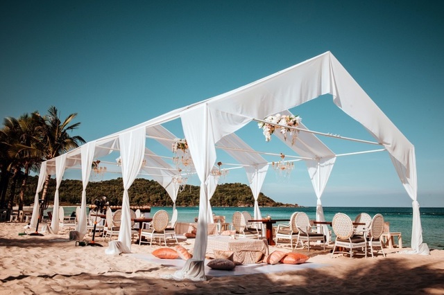 Travel wedding - xu hướng nở rộ tại đảo Ngọc - 1