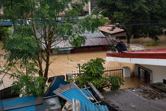 Typhoon Vamco swept the Philippines, Manila paralyzed in the 