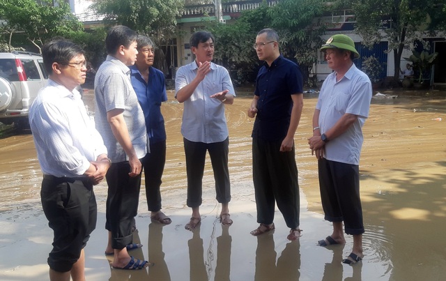 Phú Yên: Khẩn trương giúp dân khắc phục hậu quả bão, lũ…ổn định cuộc sống - 8 Phú Yên: Khẩn trương giúp dân khắc phục hậu quả bão, lũ…ổn định cuộc sống - 8