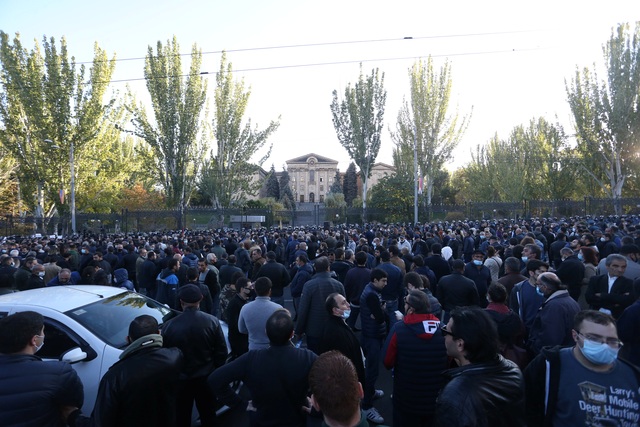 Vì sao người Armenia giận dữ về thỏa thuận đình chiến với Azerbaijan? - 2 Vì sao người Armenia giận dữ về thỏa thuận đình chiến với Azerbaijan? - 2