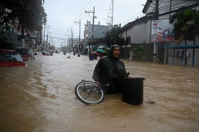 Typhoon Vamco swept the Philippines, Manila paralyzed in the 