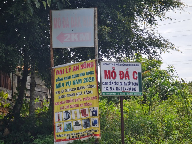 Ngán ngẩm cảnh đường vào khu di tích quốc gia bị cày nát tại Đắk Nông - 8 Ngán ngẩm cảnh đường vào khu di tích quốc gia bị cày nát tại Đắk Nông - 8