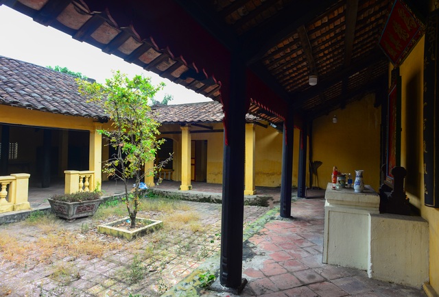 Đình Linh Đông.jpg Đình Linh Đông.jpg