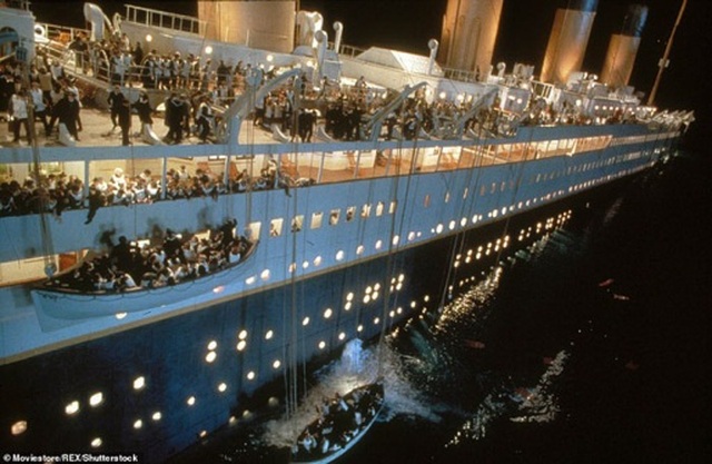 Tour lặn biển “để đời” - thám hiểm xác tàu đắm huyền thoại Titanic - 7 Tour lặn biển “để đời” - thám hiểm xác tàu đắm huyền thoại Titanic - 7