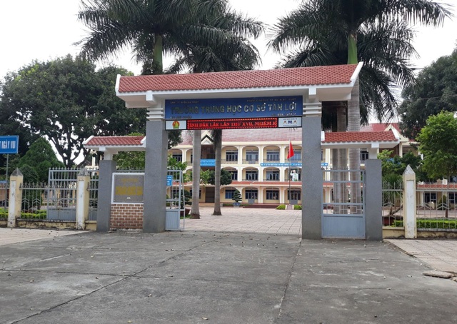 Hàng loạt trường dính sai phạm thu chi đầu năm học - 1 Hàng loạt trường dính sai phạm thu chi đầu năm học - 1