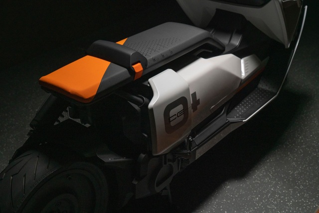 BMW CE04 - Cái nhìn mới về xe máy điện - 16 BMW CE04 - Cái nhìn mới về xe máy điện - 16