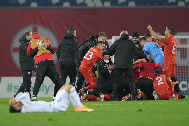 Xác định xong 4 đội bóng cuối cùng dự Euro 2021 - 13 Xác định xong 4 đội bóng cuối cùng dự Euro 2021 - 13