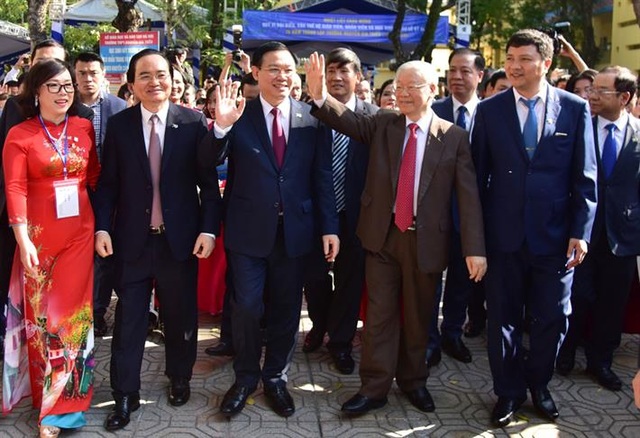 The Secretary General and the President return to their old school to attend the 70th Anniversary Ceremony - 1