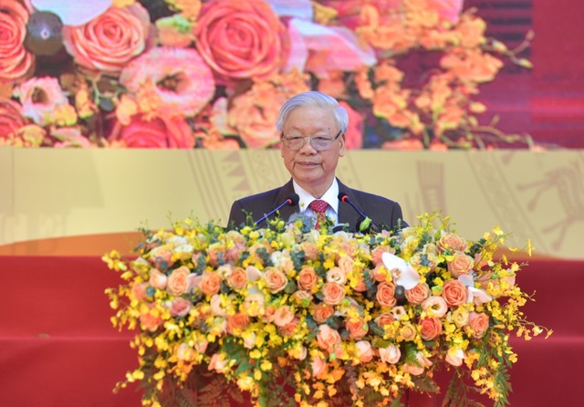 Secretary-General and President Go Old School Back to 70th Anniversary - 2