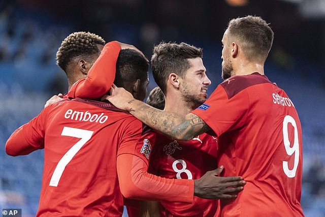 Ramos hai lần đá hỏng phạt đền, Tây Ban Nha hòa thất vọng Thụy Sỹ - 2 Ramos hai lần đá hỏng phạt đền, Tây Ban Nha hòa thất vọng Thụy Sỹ - 2