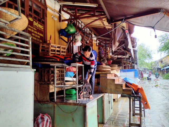 The people of Hoi An breathe a sigh of relief after a stormy night of 