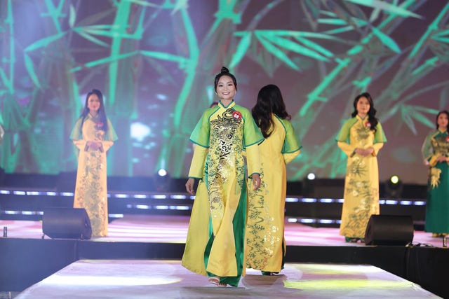 Trần Thị Mai đăng quang “Người đẹp Hạ Long 2020” - 12