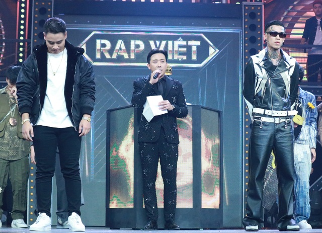 Karik khóc và thừa nhận sai lầm khiến G.Ducky vuột Quán quân Rap Việt - 1 Karik khóc và thừa nhận sai lầm khiến G.Ducky vuột Quán quân Rap Việt - 1