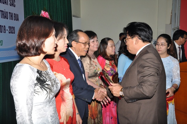 Quảng Nam: Tuyên dương và vinh danh giáo viên điển hình tiên tiến - 1 Quảng Nam: Tuyên dương và vinh danh giáo viên điển hình tiên tiến - 1