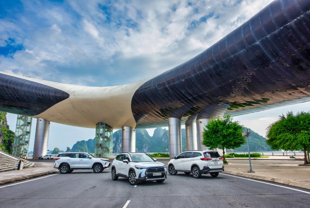 “Tài già” cũng trầm trồ trước công nghệ an toàn trên dòng xe Toyota mới - 1 “Tài già” cũng trầm trồ trước công nghệ an toàn trên dòng xe Toyota mới - 1