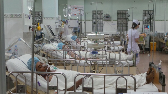 Nhân viên điều dưỡng có xu hướng chọn việc ở khối y tế tư nhân - 2 Nhân viên điều dưỡng có xu hướng chọn việc ở khối y tế tư nhân - 2