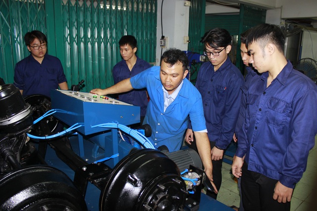Bí quyết trị học sinh bướng của thầy giáo trường nghề - 4 Bí quyết trị học sinh bướng của thầy giáo trường nghề - 4
