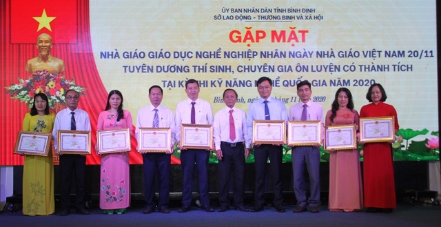 Bình Định: Vinh danh thí sinh đạt giải trong kỳ thi kỹ năng nghề quốc gia - 1 Bình Định: Vinh danh thí sinh đạt giải trong kỳ thi kỹ năng nghề quốc gia - 1