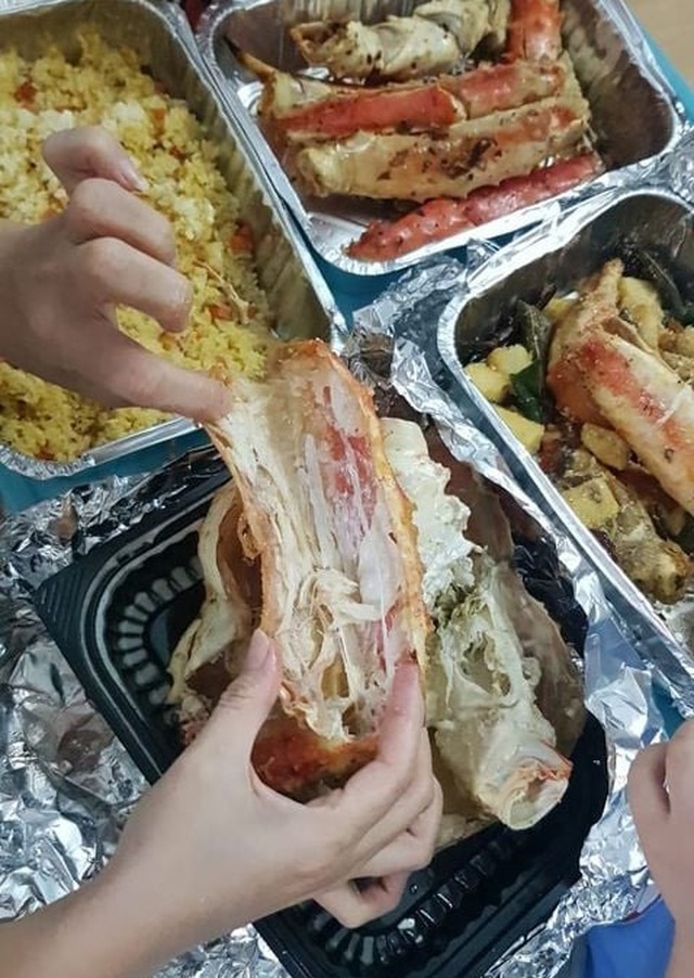 Nghiến răng chi 3,5 triệu đồng mua cua hoàng đế, nhận về teo tóp như... xác khô - 3 Nghiến răng chi 3,5 triệu đồng mua cua hoàng đế, nhận về teo tóp như... xác khô - 3