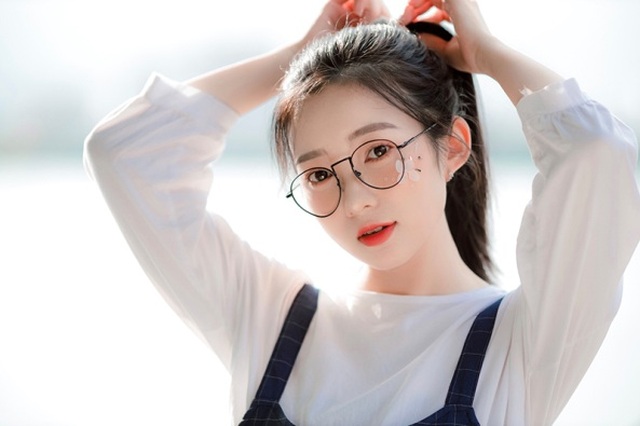 Cô giáo dạy Toán sở hữu nhan sắc xinh đẹp tựa nàng thơ - 5 Cô giáo dạy Toán sở hữu nhan sắc xinh đẹp tựa nàng thơ - 5