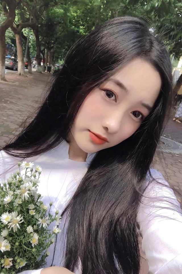 Cô giáo dạy Toán sở hữu nhan sắc xinh đẹp tựa nàng thơ - 10 Cô giáo dạy Toán sở hữu nhan sắc xinh đẹp tựa nàng thơ - 10