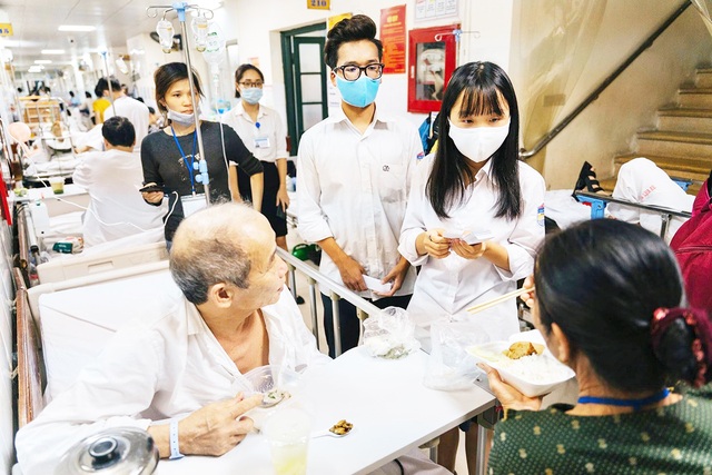 Lộ diện 8 cặp đôi tranh tài Đại sứ thân thiện THPT Chu Văn An - 4 Lộ diện 8 cặp đôi tranh tài Đại sứ thân thiện THPT Chu Văn An - 4